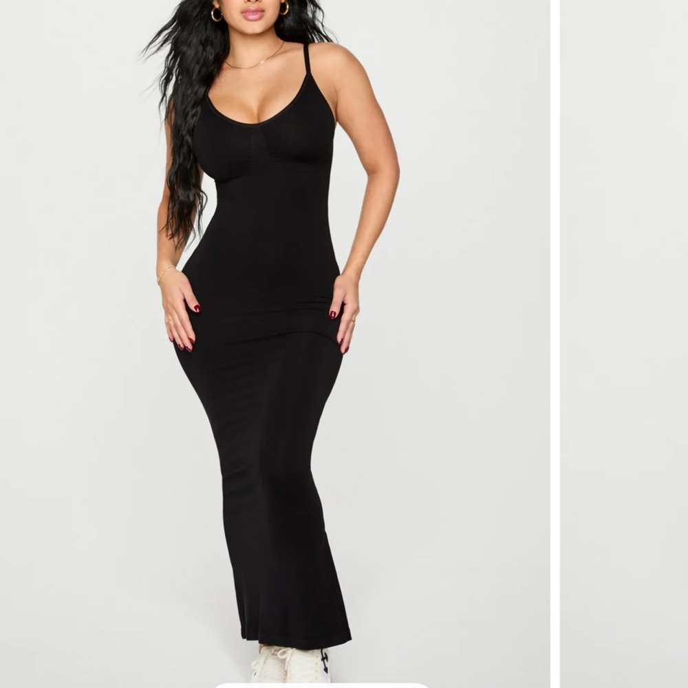 Yitty Shaping Black Maxi Dress